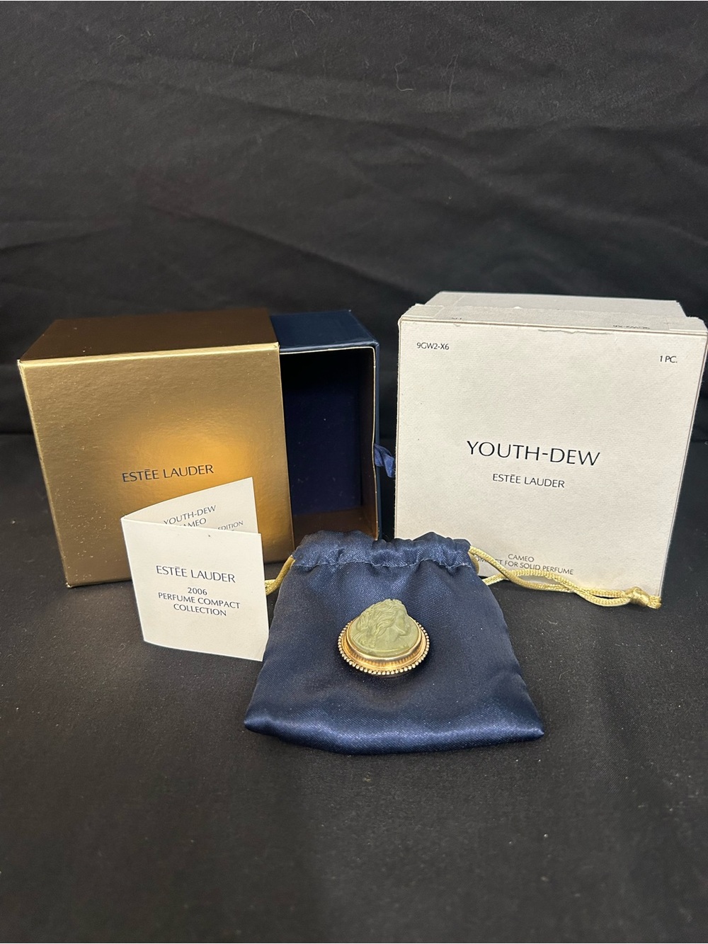 ESTÉE LAUDER YOUTH-DEW CAMEO SOLID PERFUME COMPACT – 2006